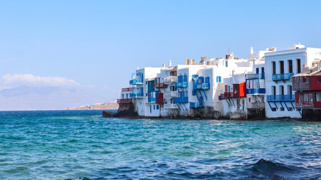 9 ISLANDS YOU SHOULD VISIT IN GREECE THIS SUMMER - Seretravel